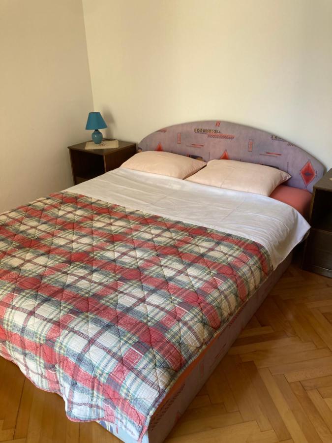 Apartments Hrnjic Умаг Екстер'єр фото