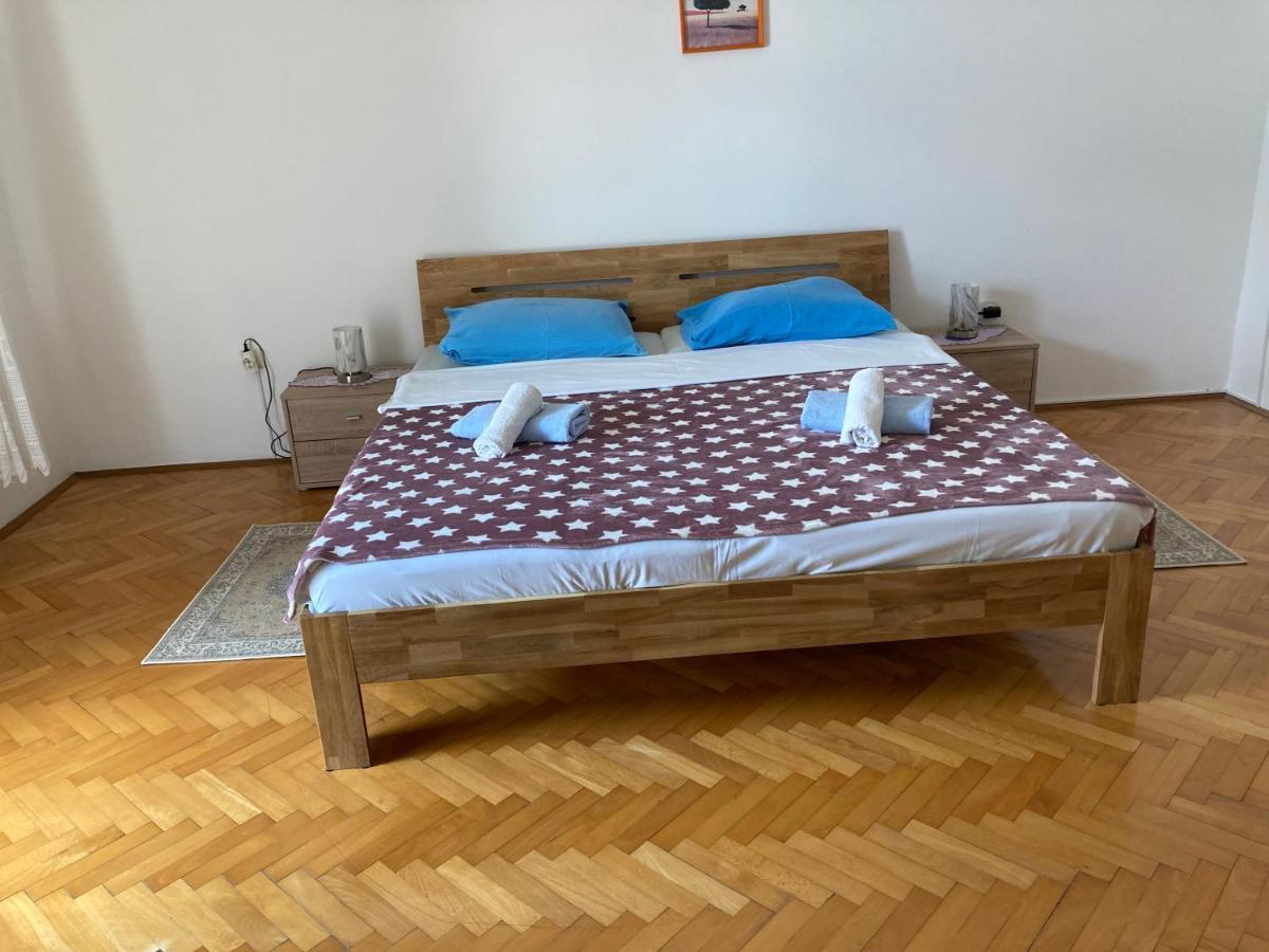 Apartments Hrnjic Умаг Екстер'єр фото